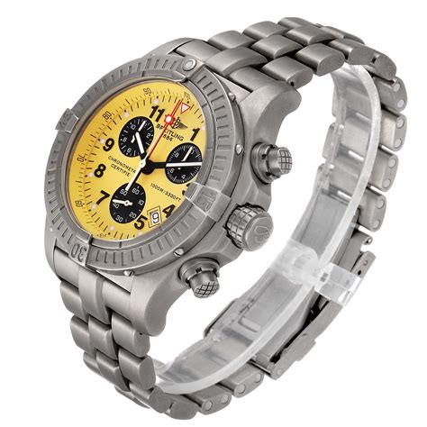 Breitling Aeromarine Chrono Avenger M1 Titanium .